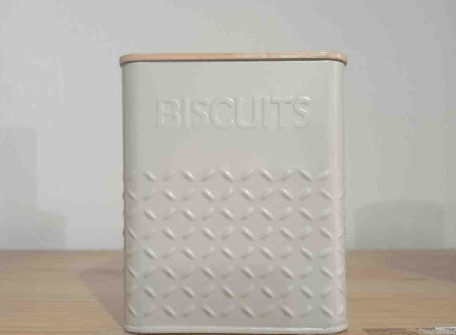 LATA CUADRADA TAPA BAMBOO GREY BISCUITS 14X16,5 CM